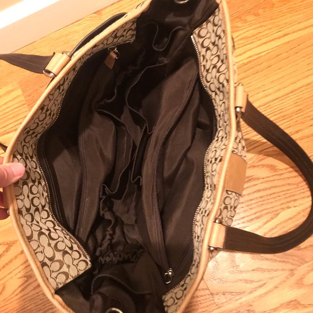 Coach purse - Picture 2 of 3